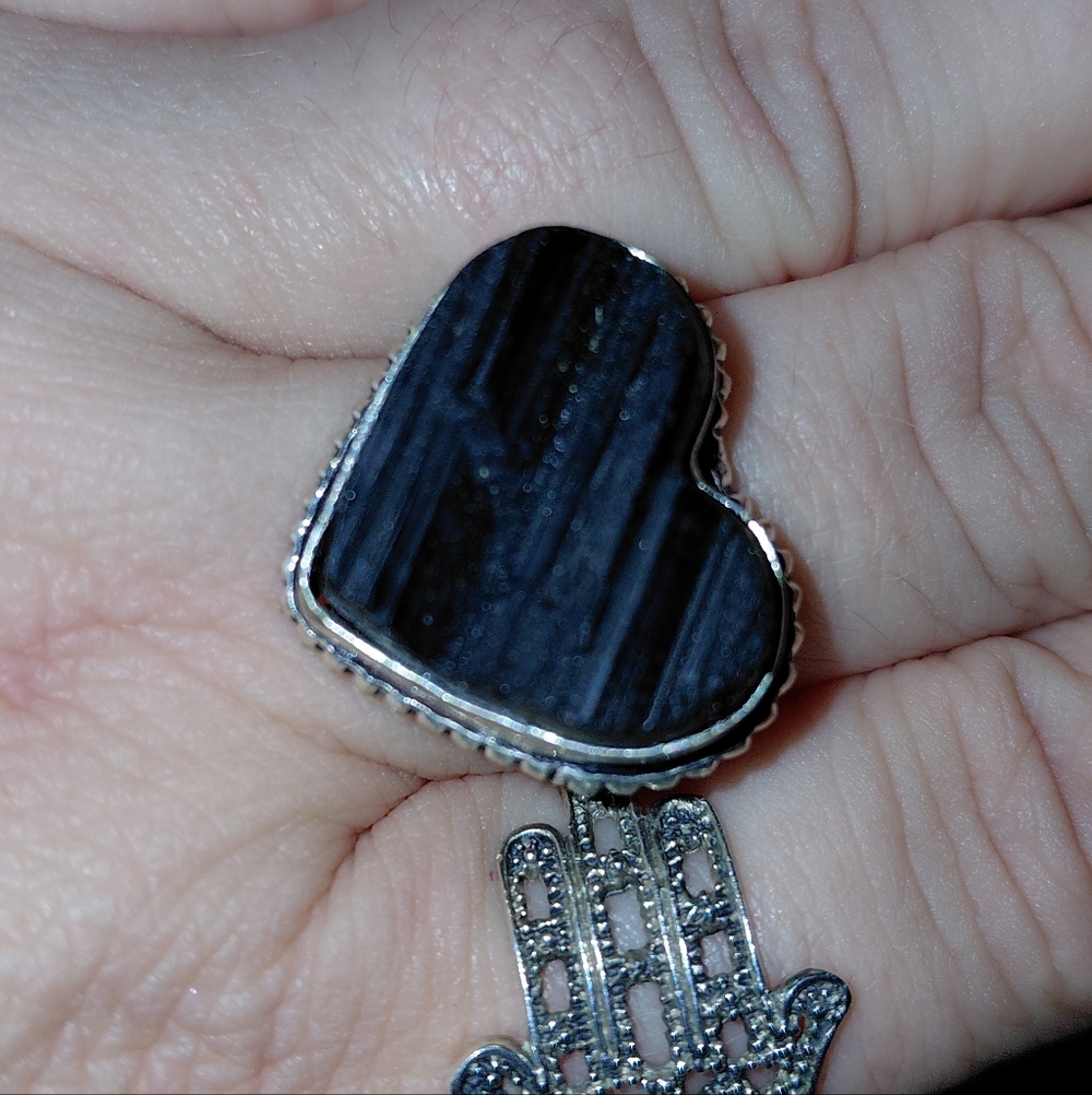Heart-Shaped Raw Black Tourmaline Ring Size 8.25 - Picture 4 of 7